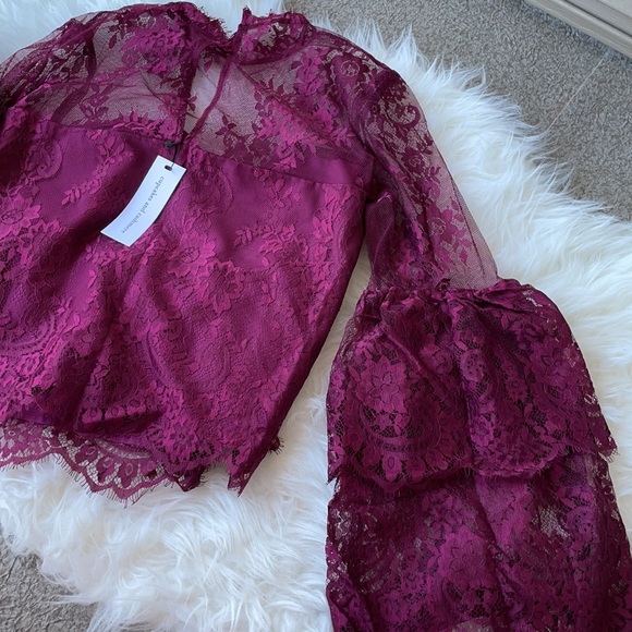 NWT Cupcakes & Cashmere Lace Top - Picture 3 of 8